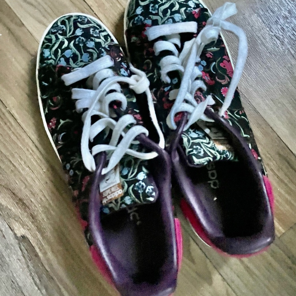 Adidas Sam Smith Women’s Floral Lace-Up Sneakers